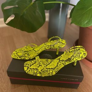 💕[Vince Camuto] Sheela Strappy Sandal